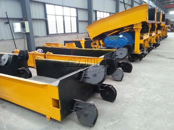 耙斗裝巖機耙斗